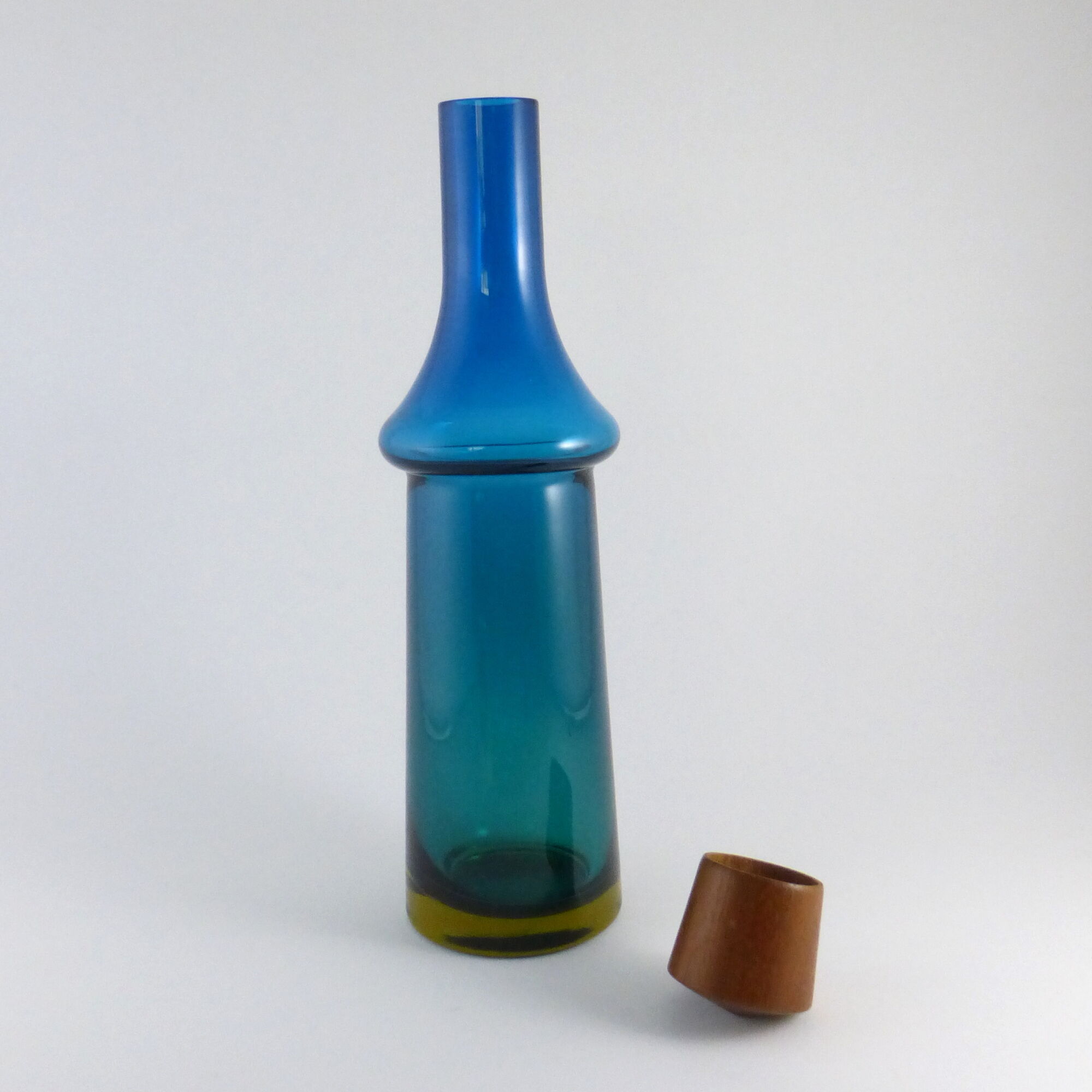 Scandinavian bottle Tropico of Goran Warff, Pukeberg Glasbruk, 60s