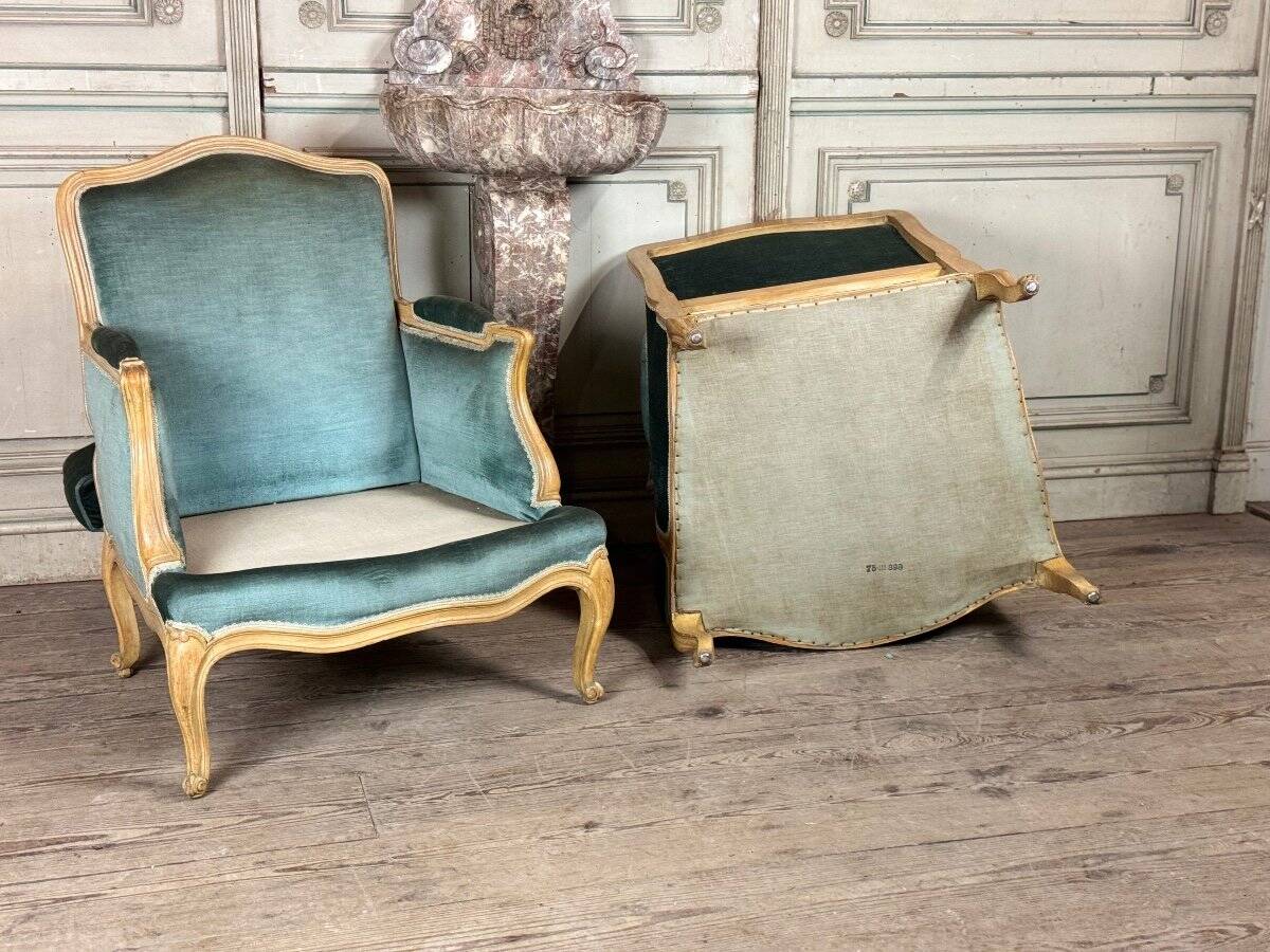 Paire De Bergères De Style Louis XV