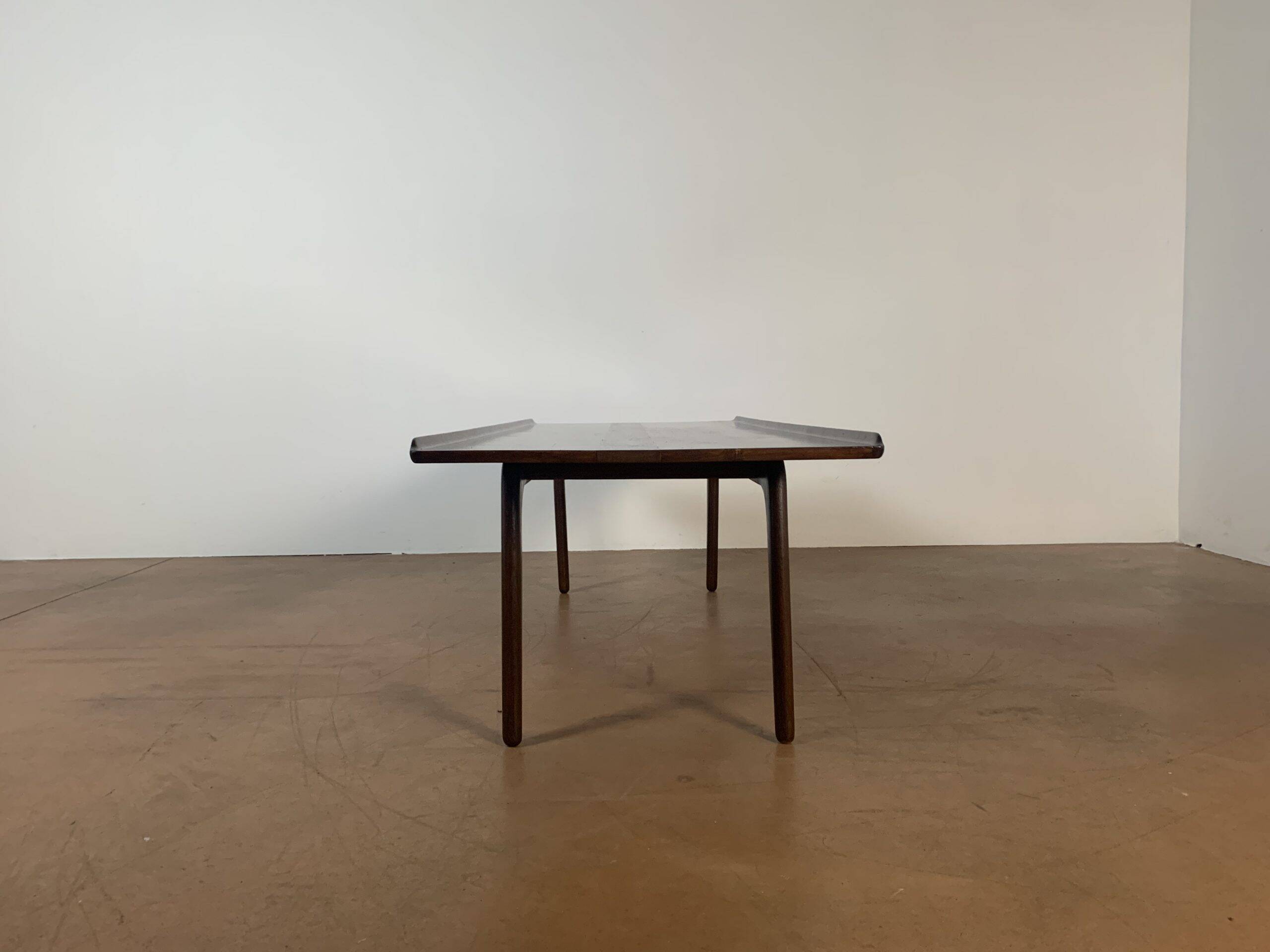 Aksel Bender Madsen coffee table