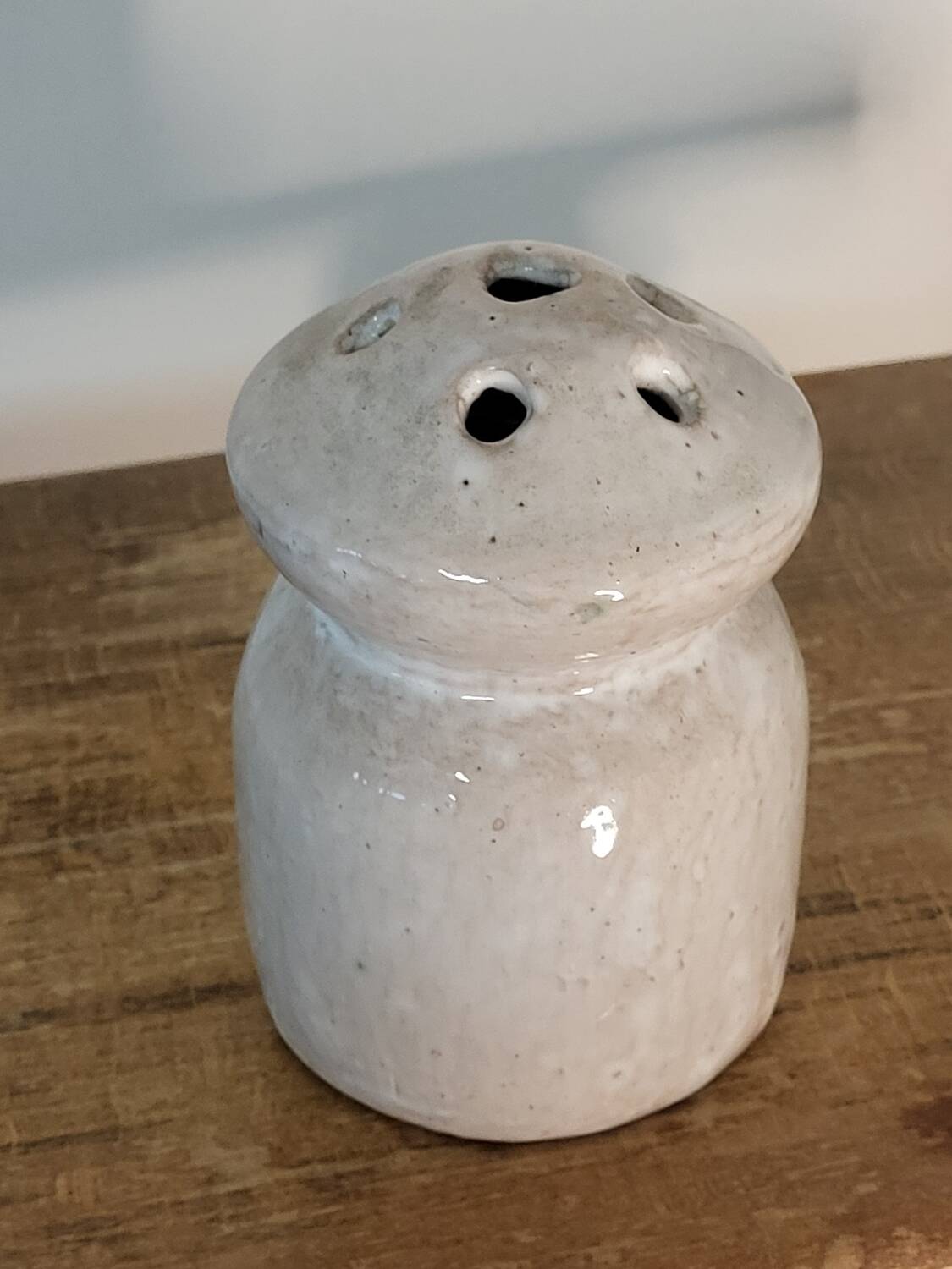 Vase with owl flowers