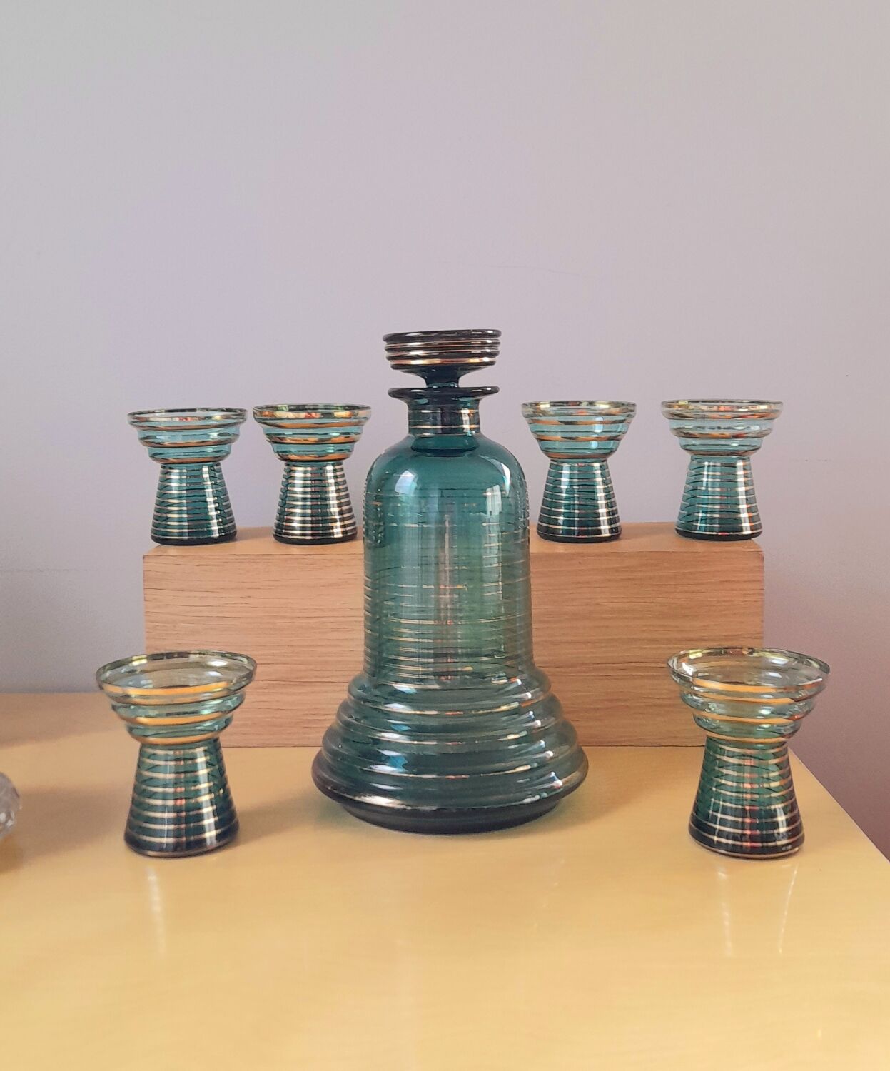 Art Deco Liquor Service