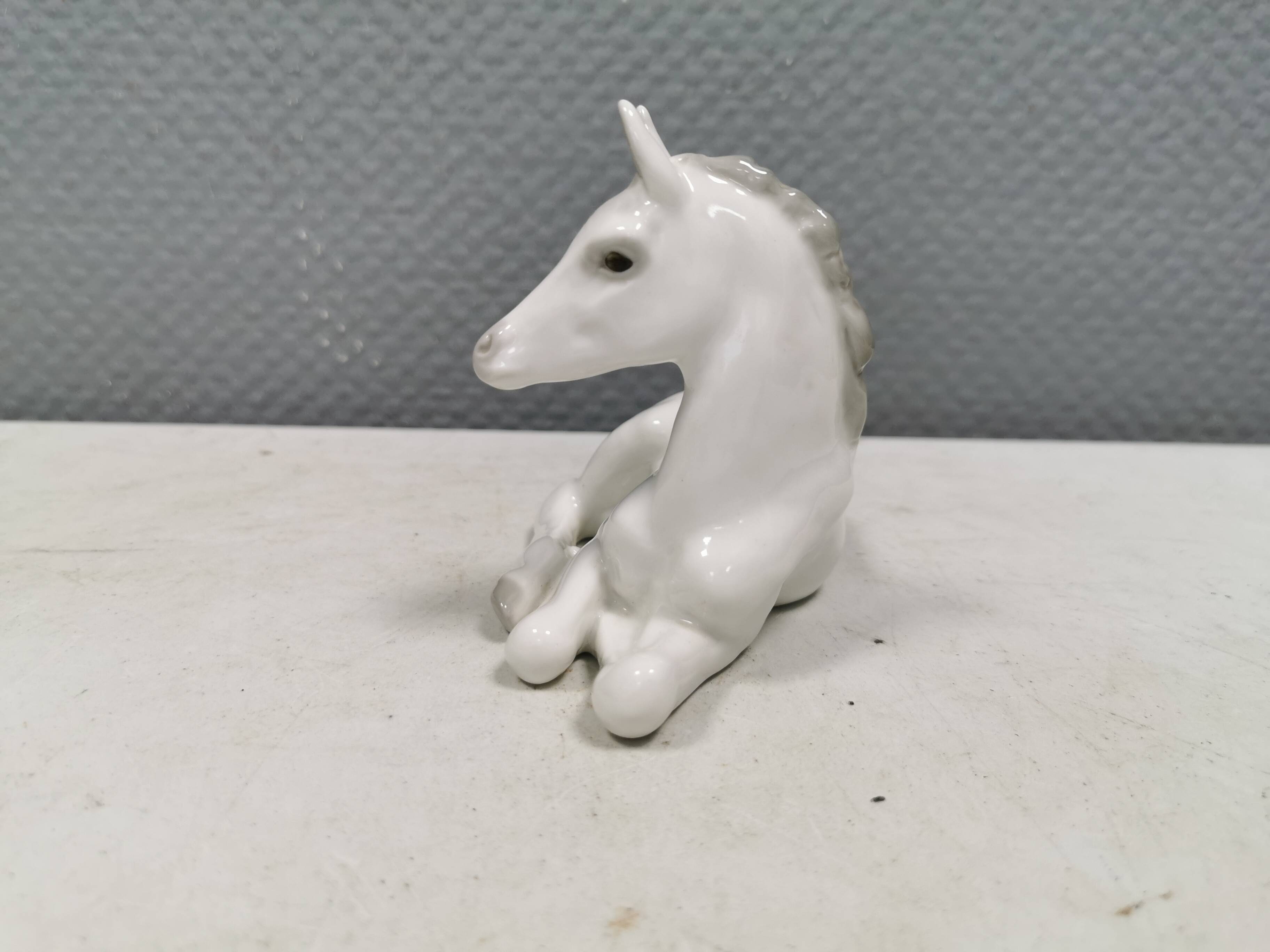 Original lomonosov horse, from before 1989 (ussr stamp under the horse)