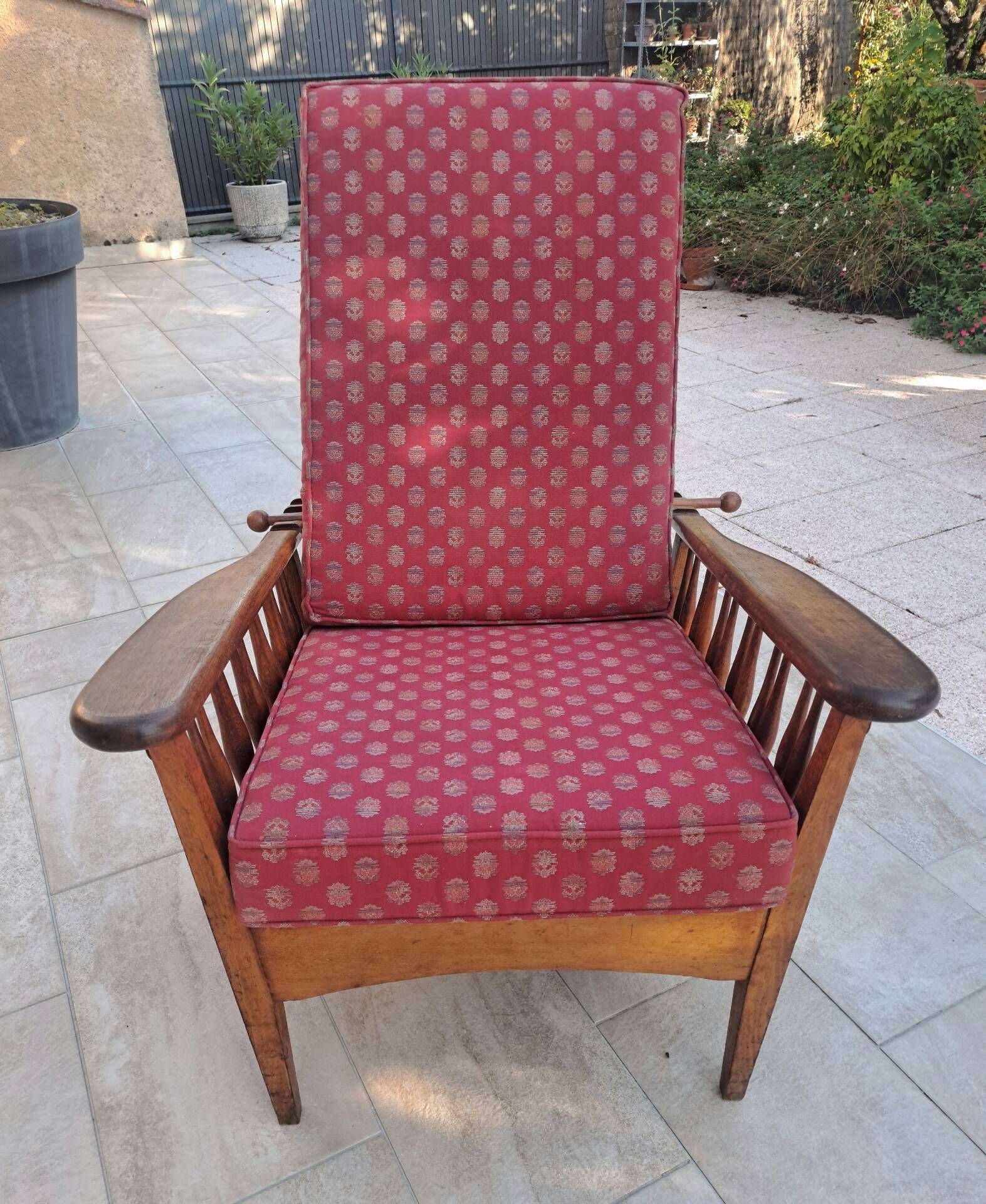 Morris chair