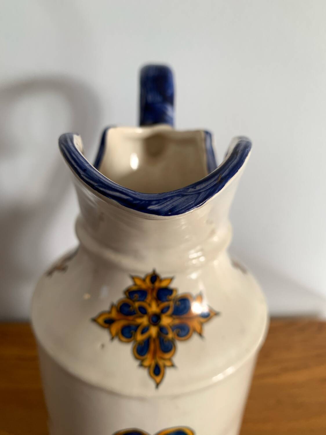 Old pitcher in earthenware G. Brachet – Limcolor – Terrasson – yellow decor