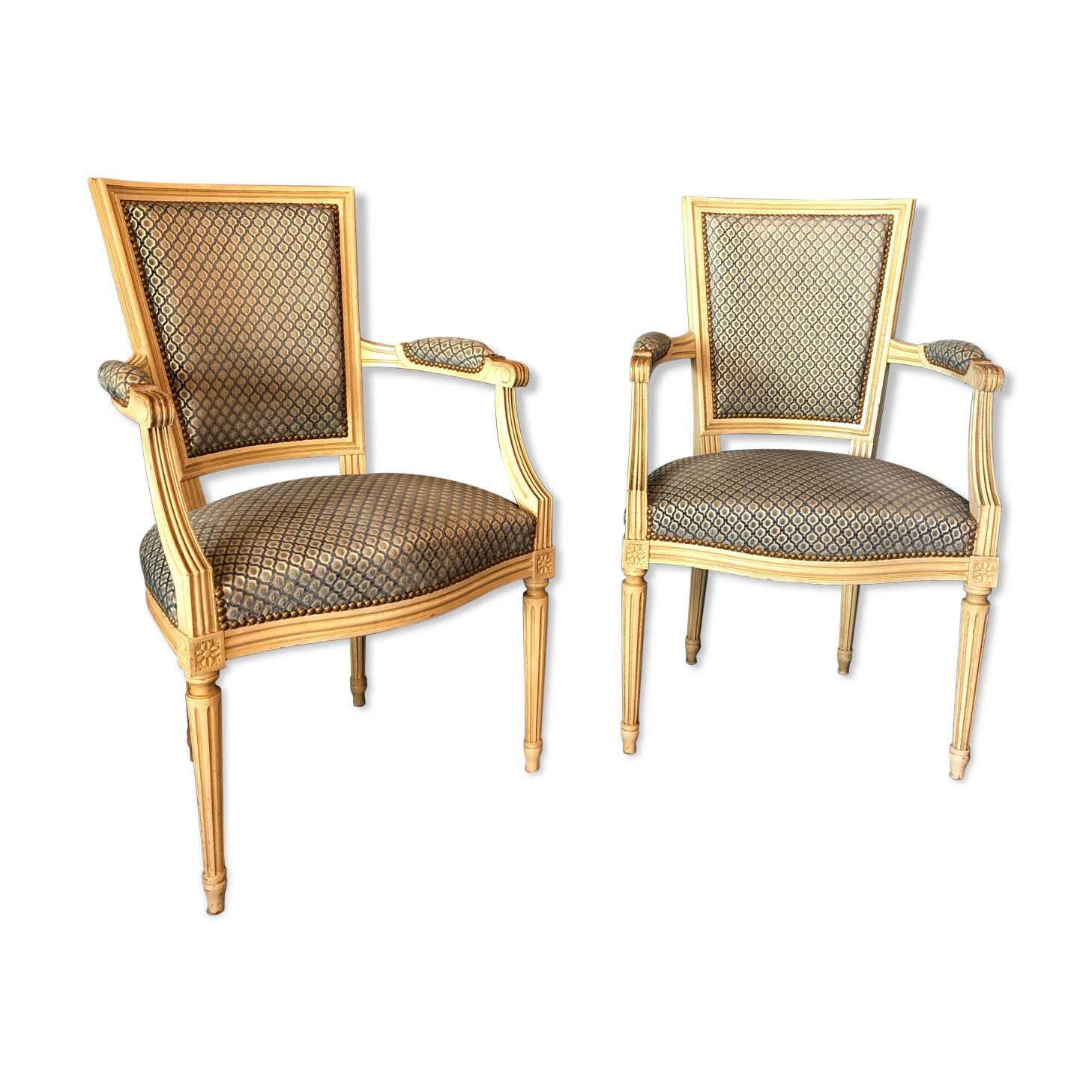 Duo de fauteuils anciens