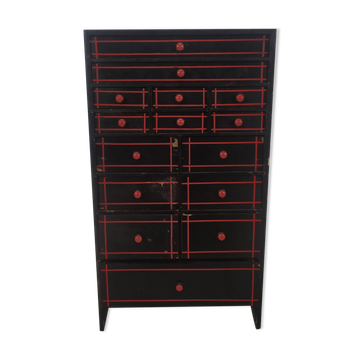 Trade furniture with drawers