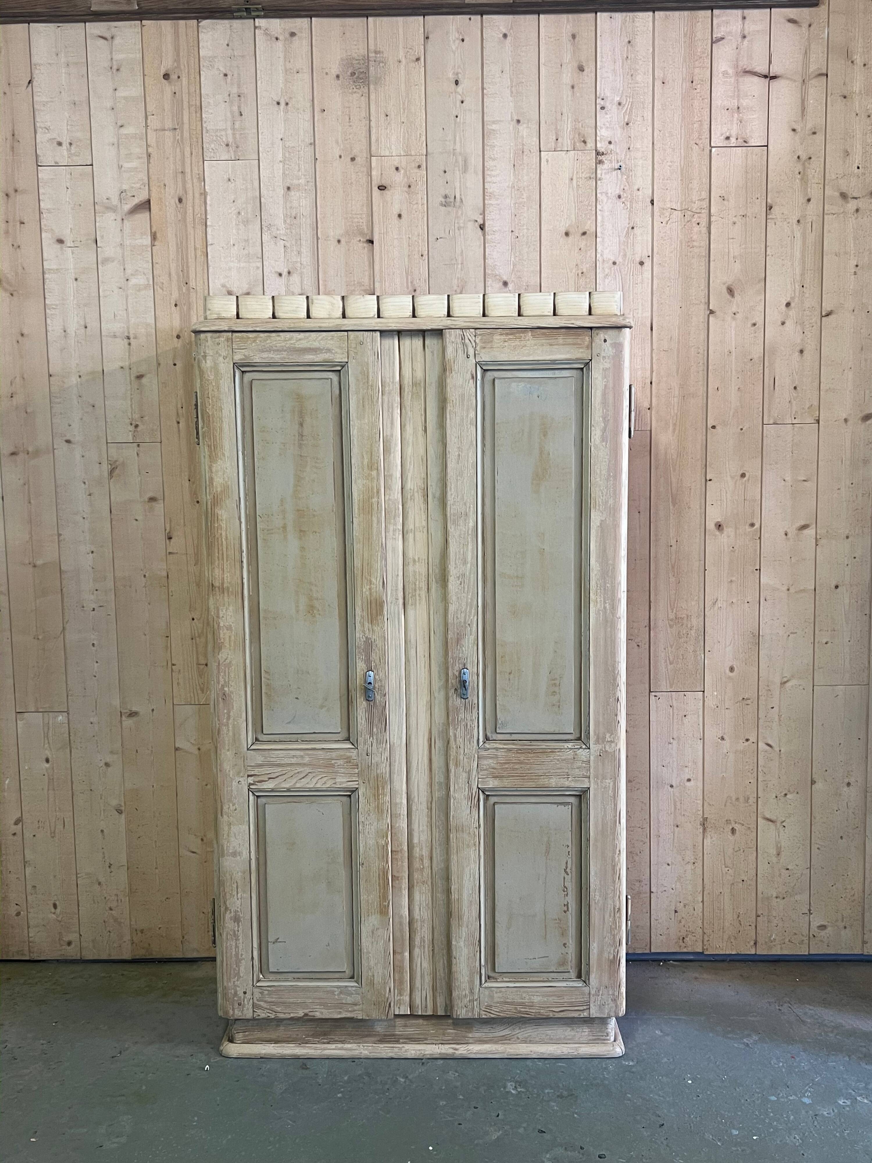 Armoire art déco patinée