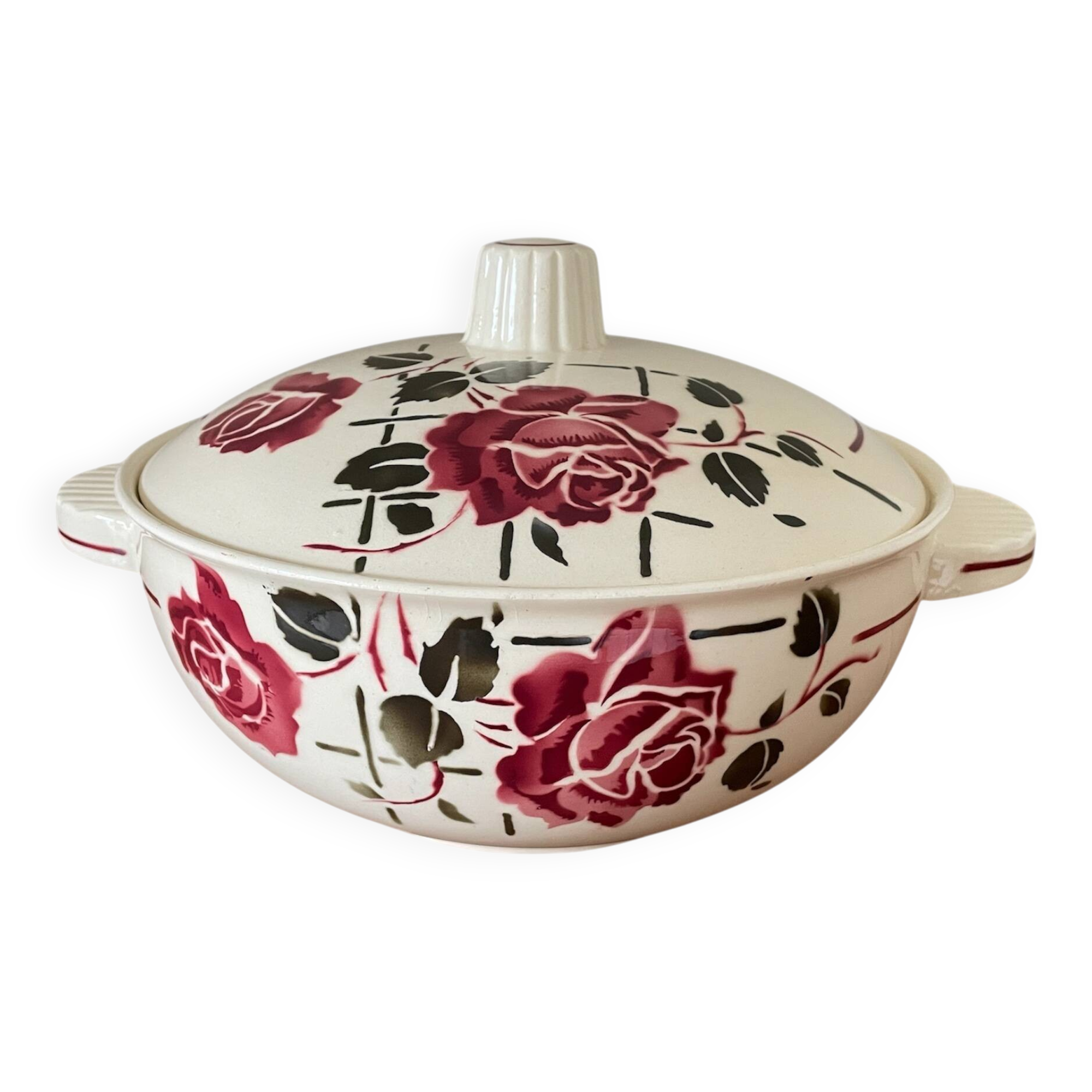 Antique soup tureen in Badonviller earthenware.