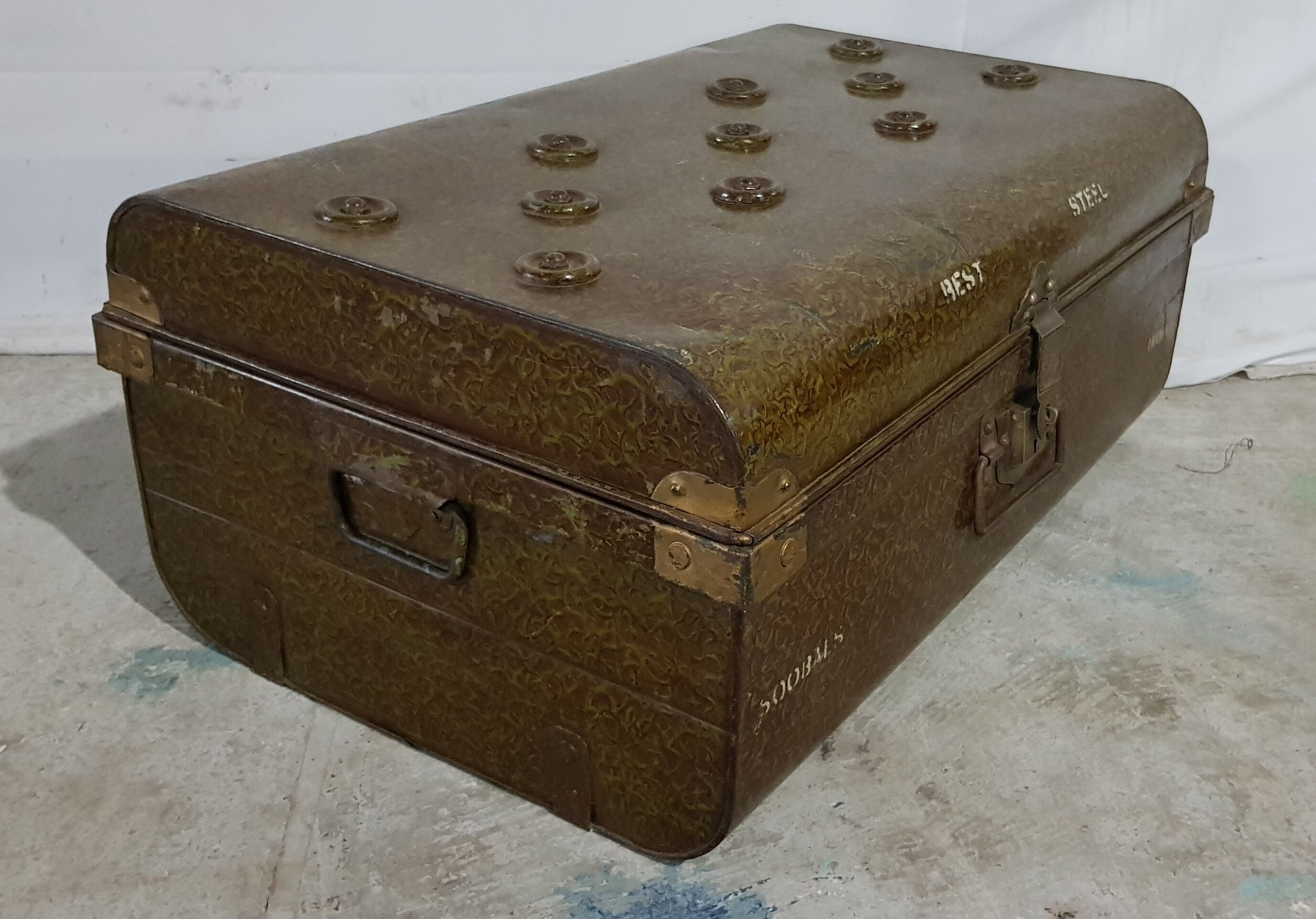 Former colonial trunk