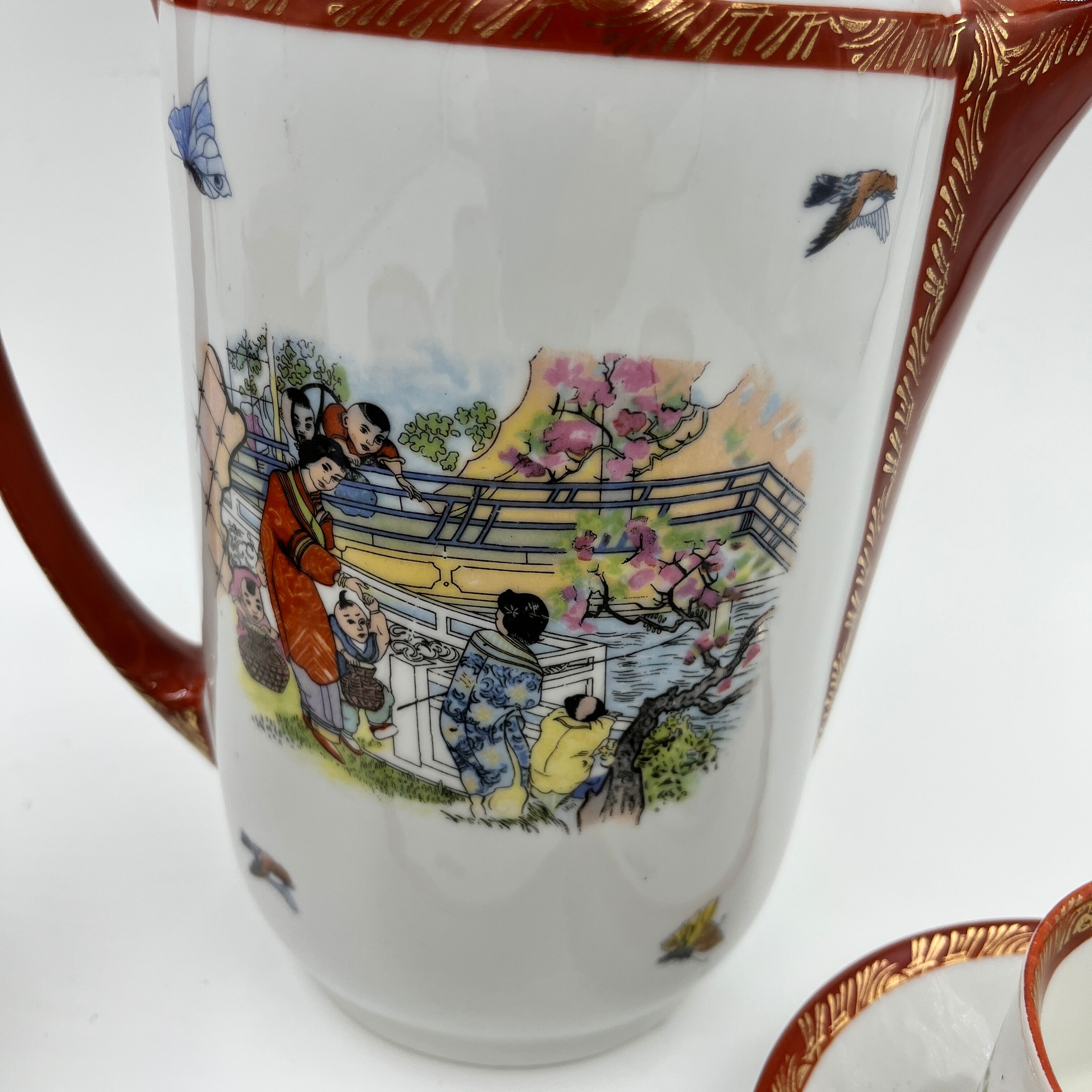 Japanese décor coffee service