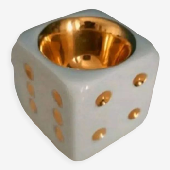 Empty porcelain dice pocket