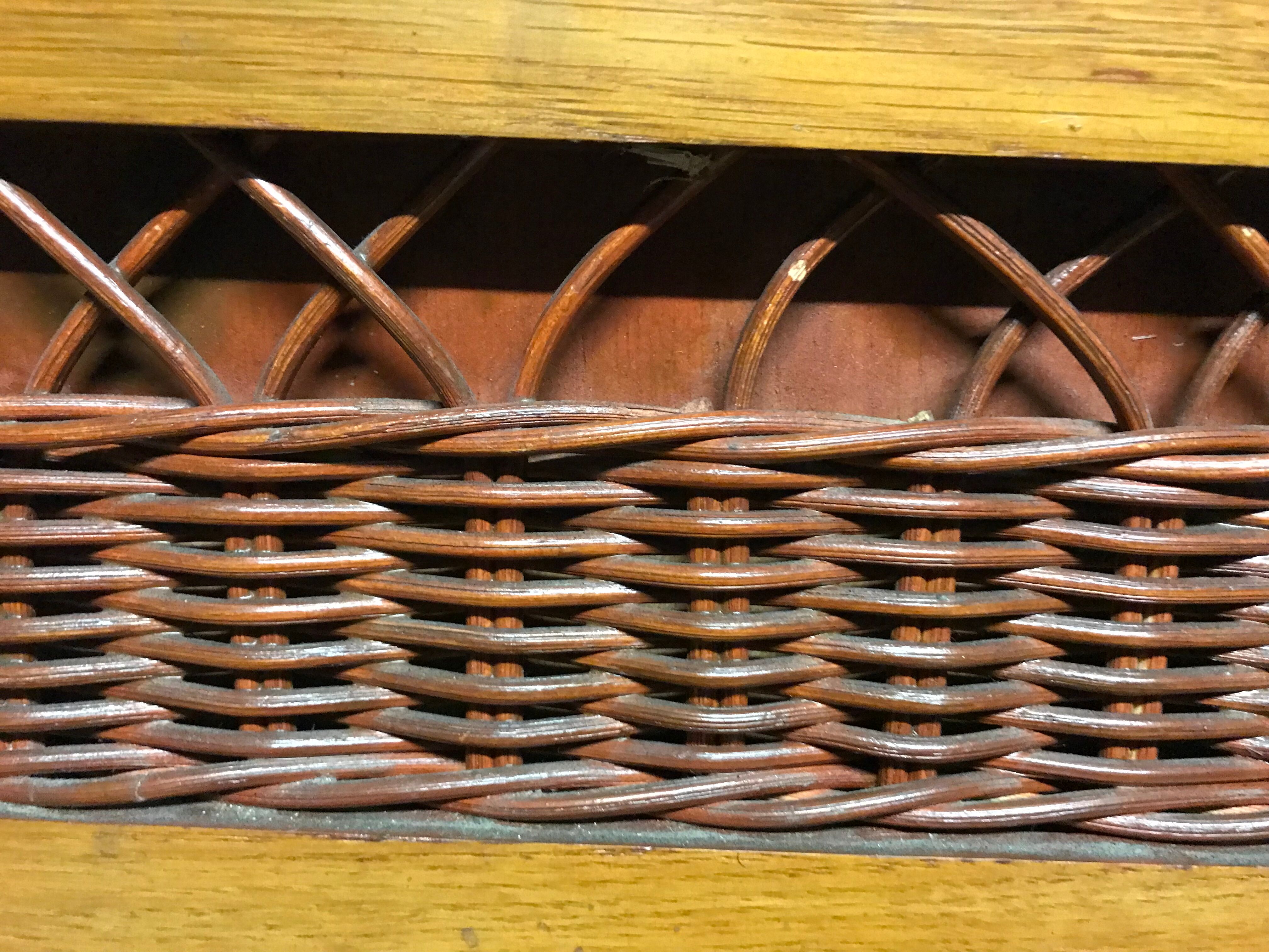 Commode vintage osier tressé