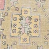 Tapis persan vintage rouge et jaune