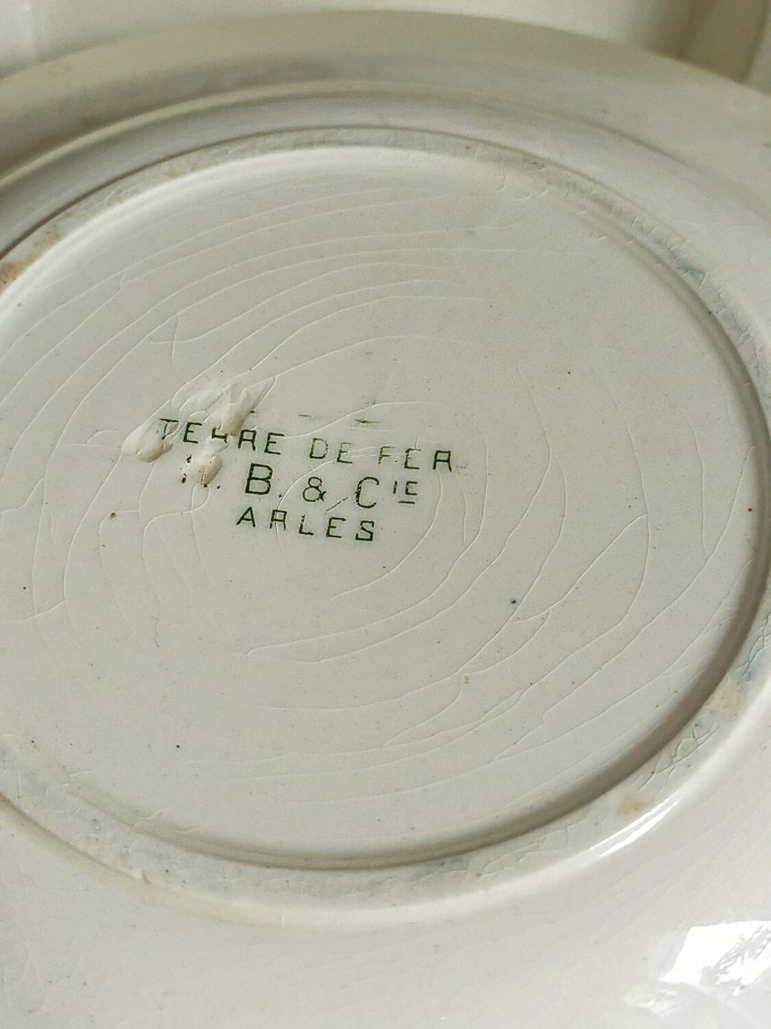Five old plates Terre de fer from Choisy-Le-Roi HB and cie