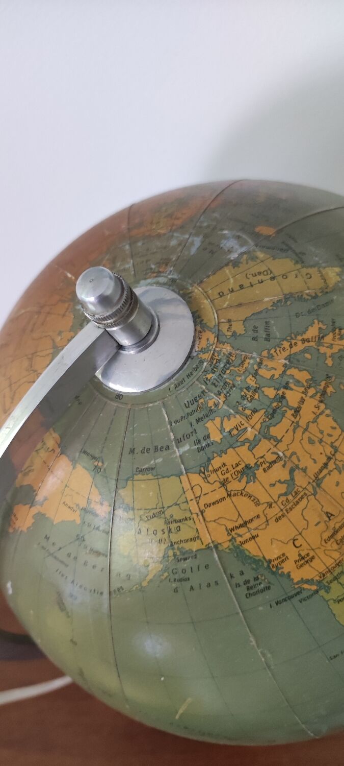 Räth luminous globe