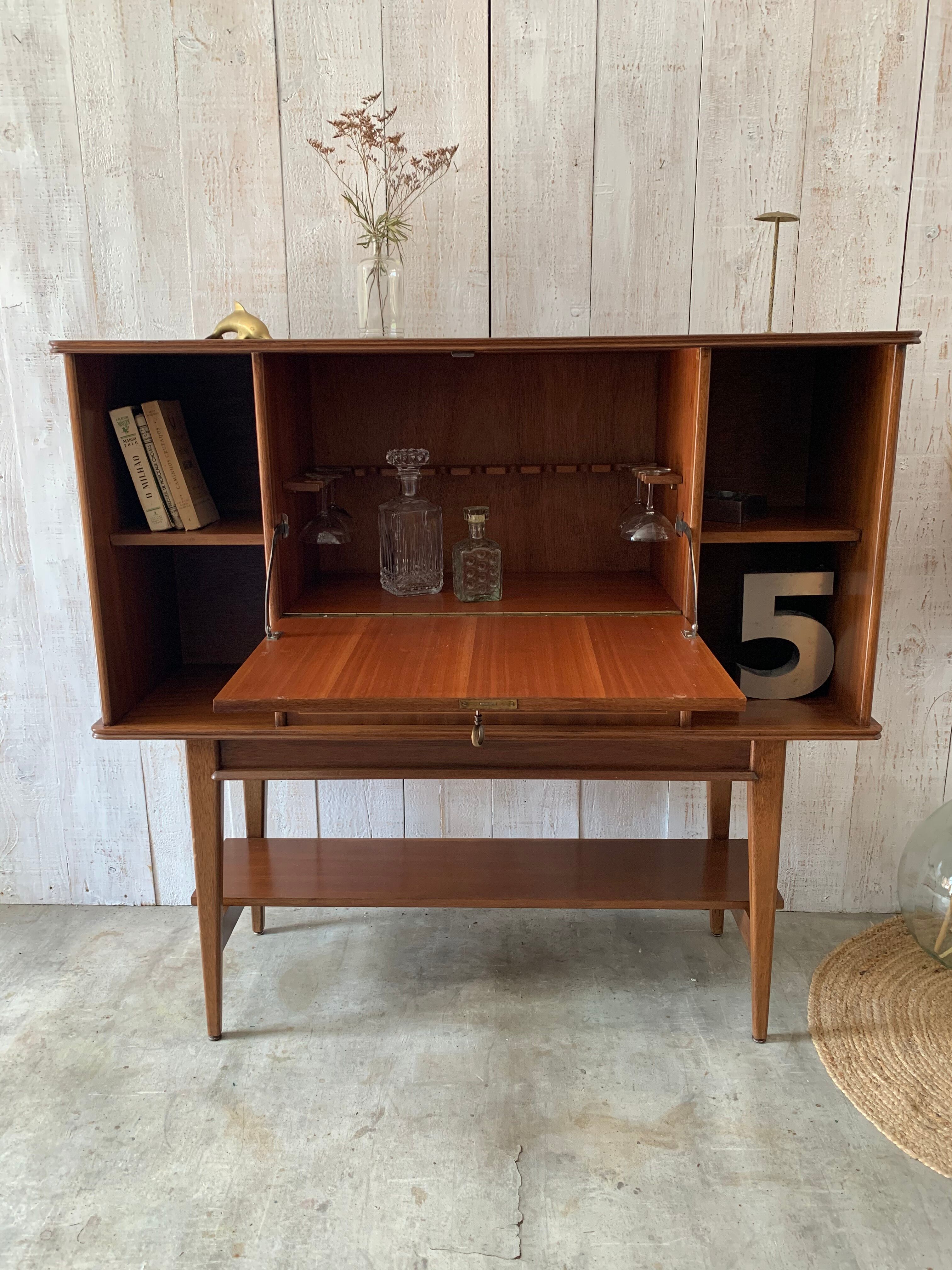 Vintage buffet/bar