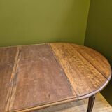 Round/rectangle table with extensions on casters