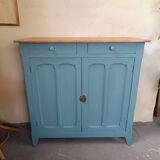 Buffet parisien bleu