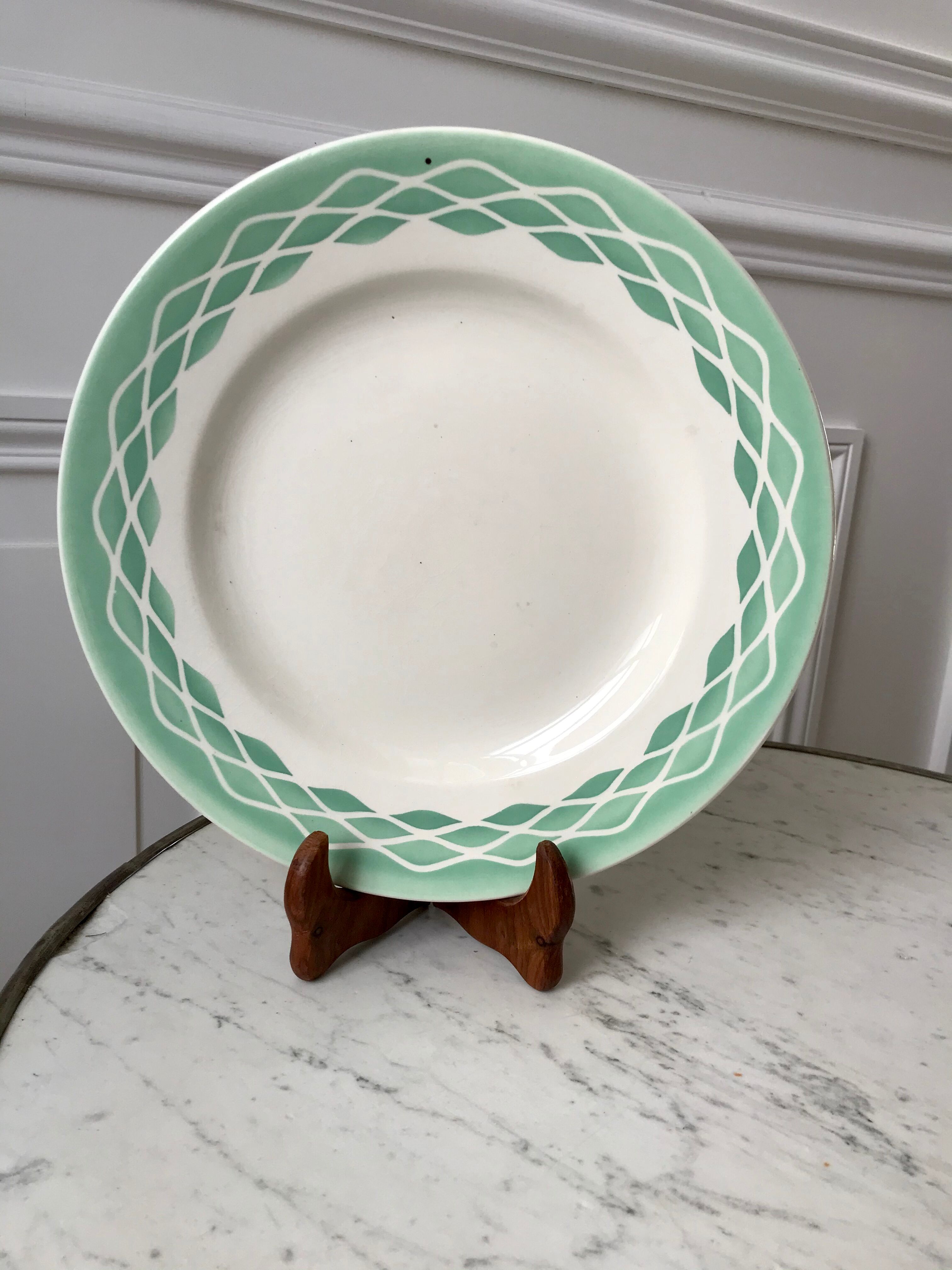 Round dish digoin sarreguemines model "lola" water green years 30-40