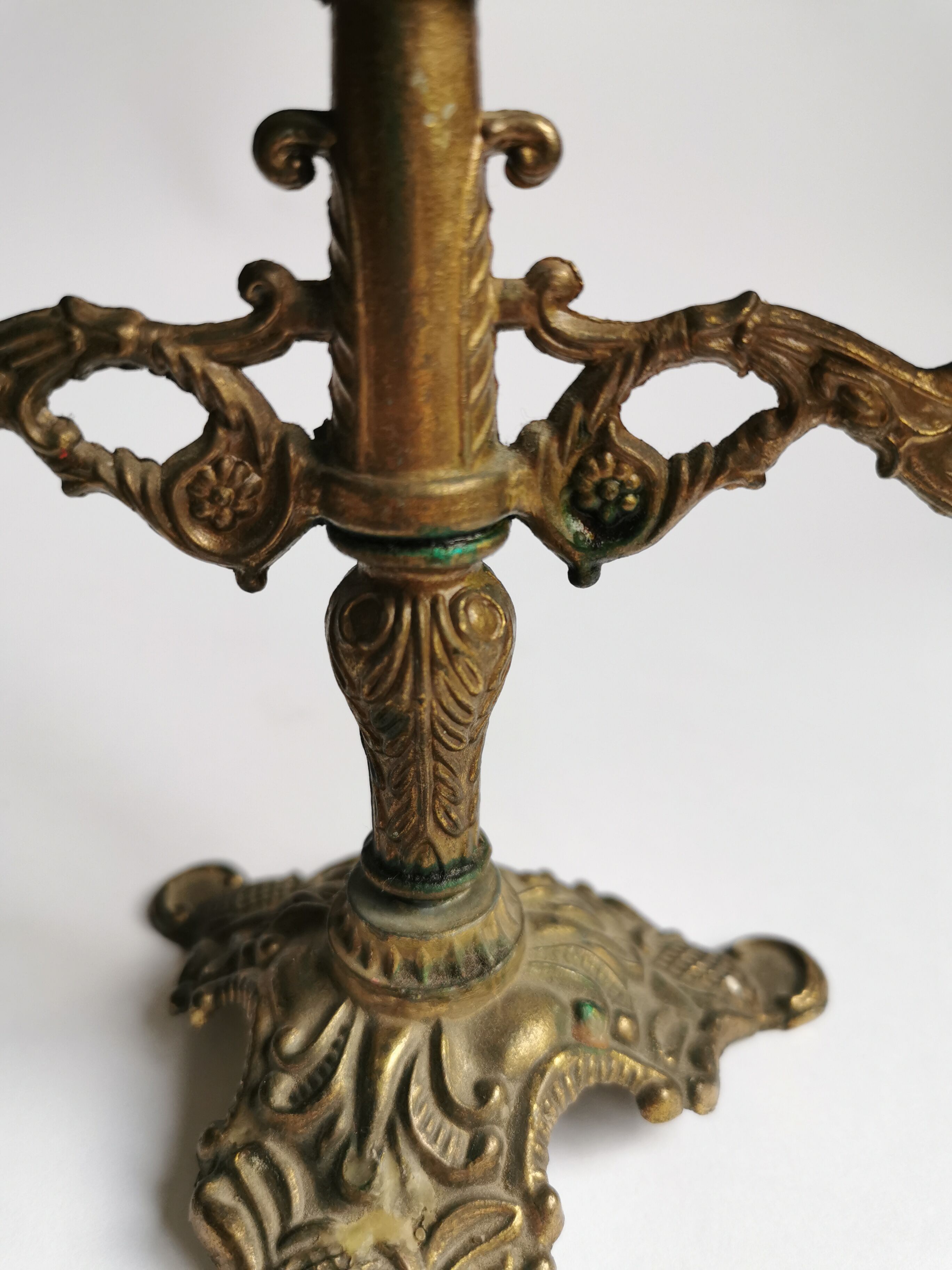 Pair of candlesticks