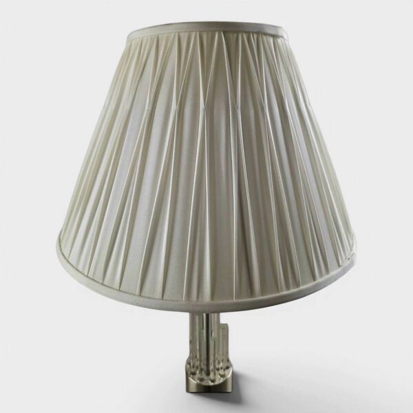 Lampadaire de luxe style Eichholtz – Métal brossé et Tubes de verre