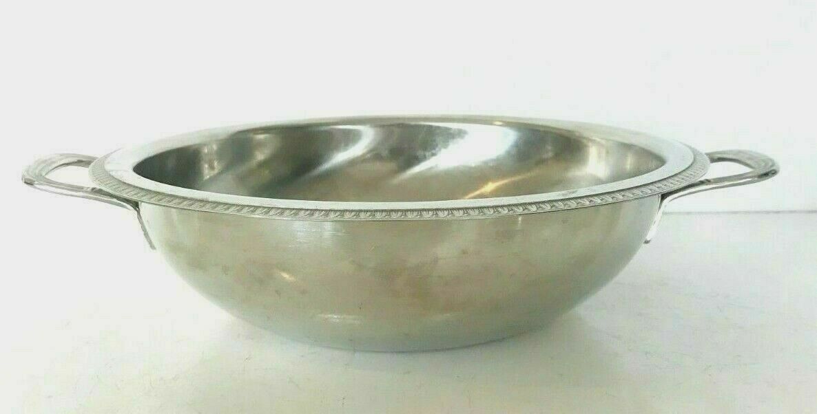Lot of four dishes and two silver metal steels Maison Royal BB France