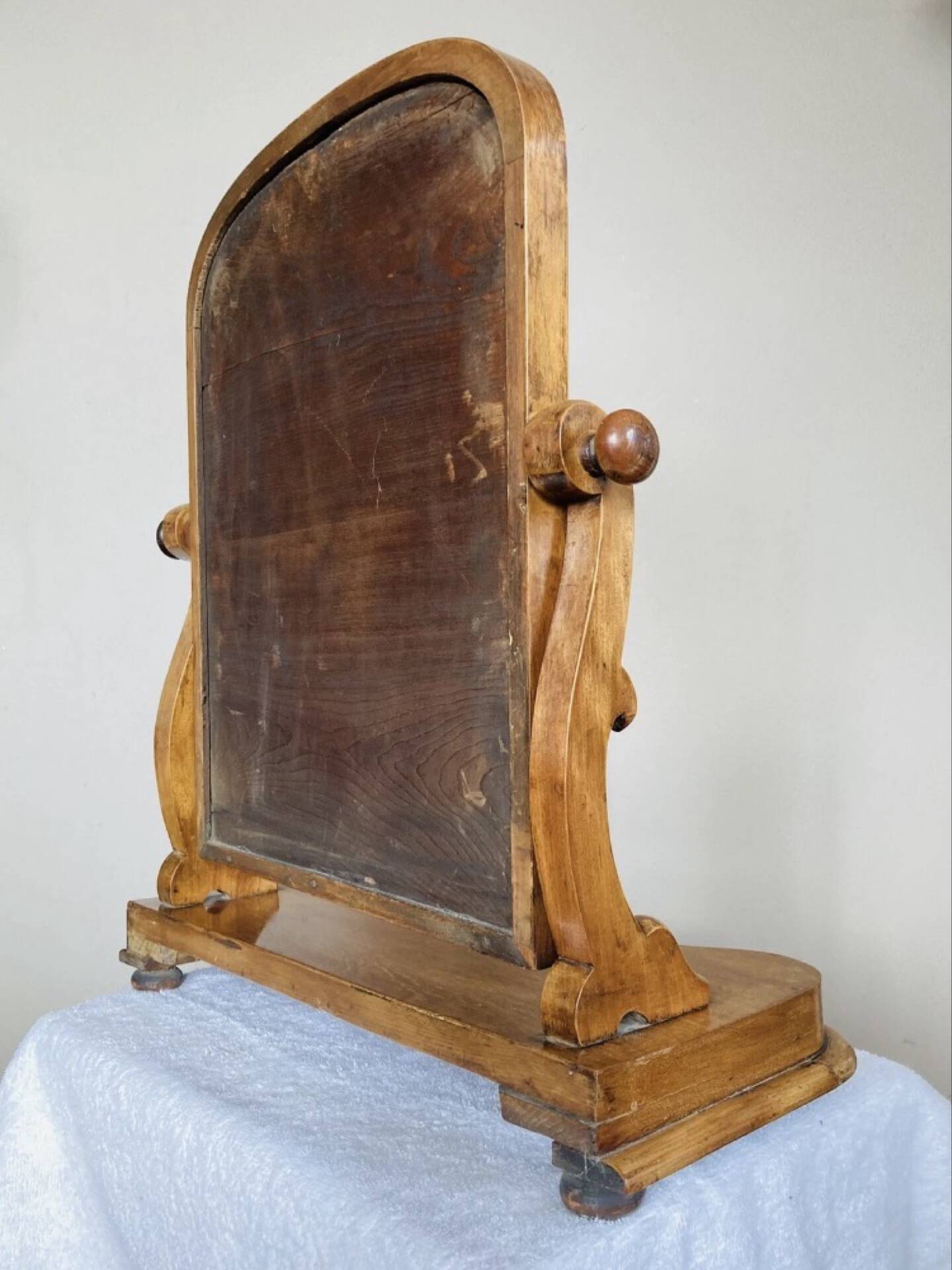 Coiffeuse de table barbière psyché Louis Philippe en noyer époque XIXe
