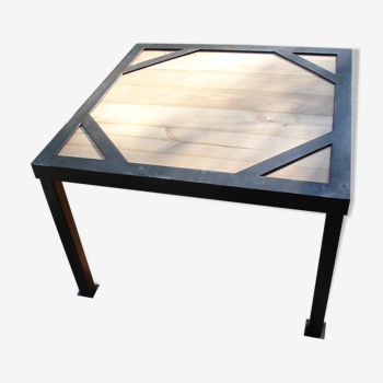 Steel and wood-style coffee table or sofa