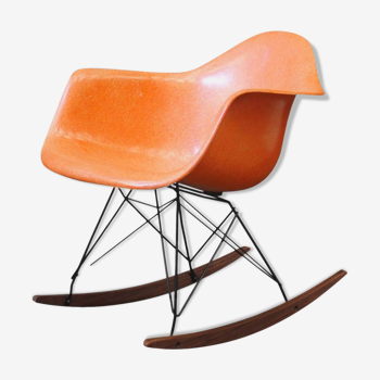 Rocking-chair RAR par Charles et Ray Eames pour Herman Miller