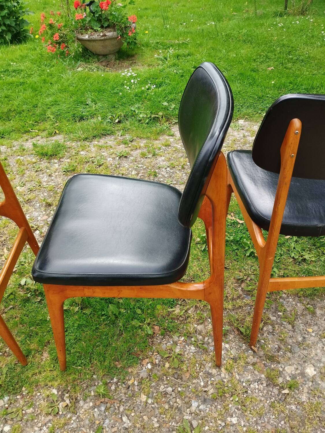 Series of 6 old Scandinavian design chairs