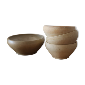 Lots of 4 bowls in clear sandstone