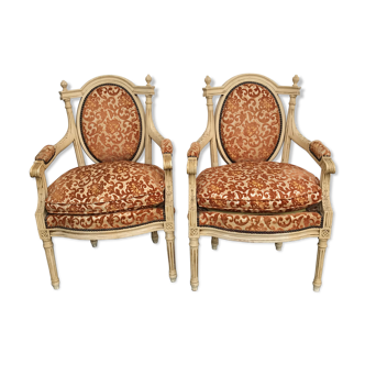 Duo de fauteuils anciens