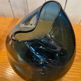 Vase en verre couleur bleue