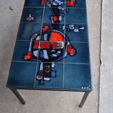 Vintage 70s coffee table.