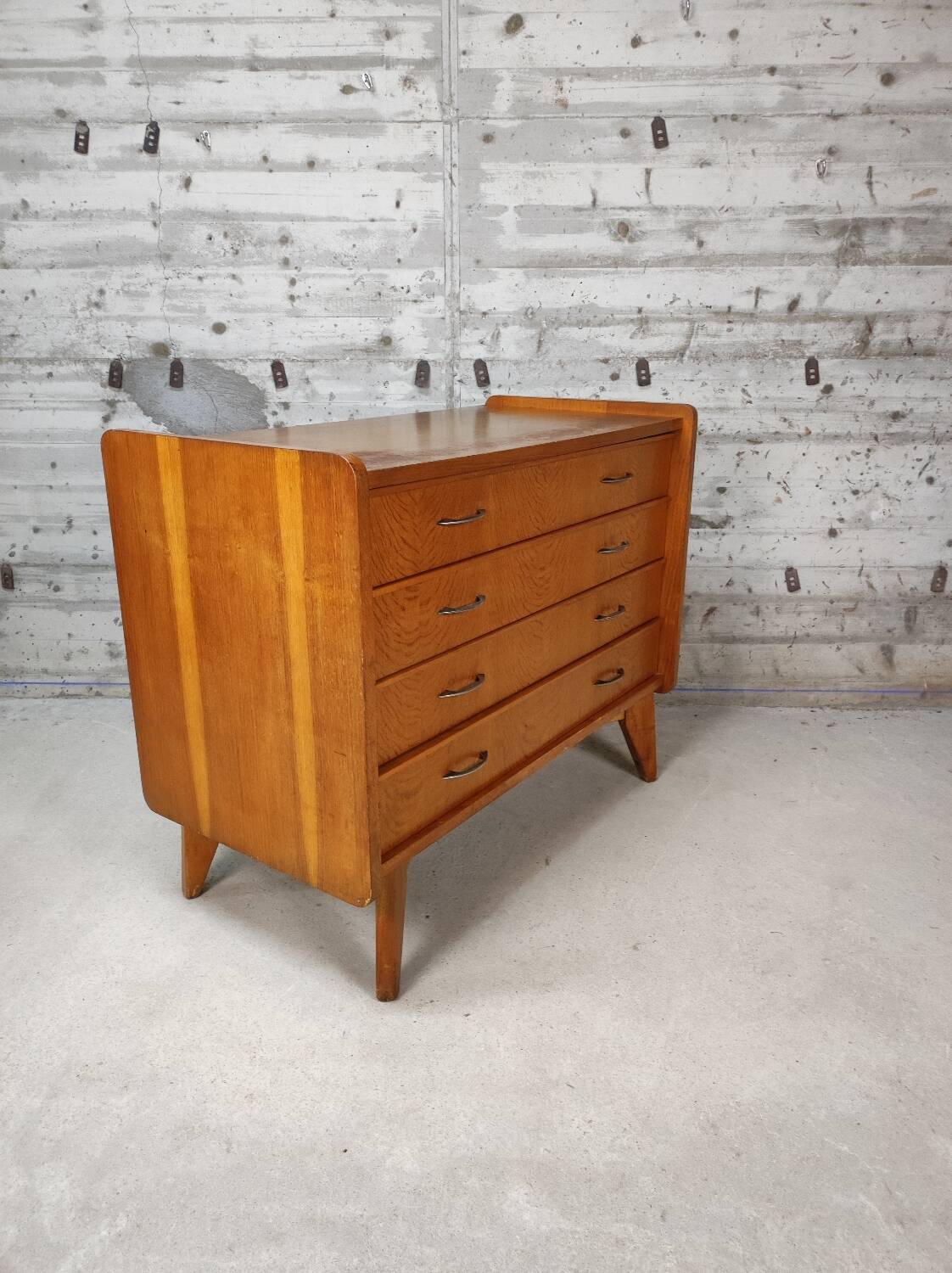 Commode vintage