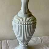 Carafe vase in white opaline