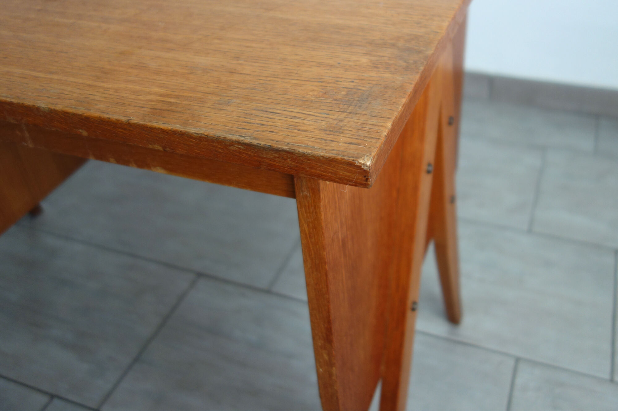 Vintage desk compass feet 60s