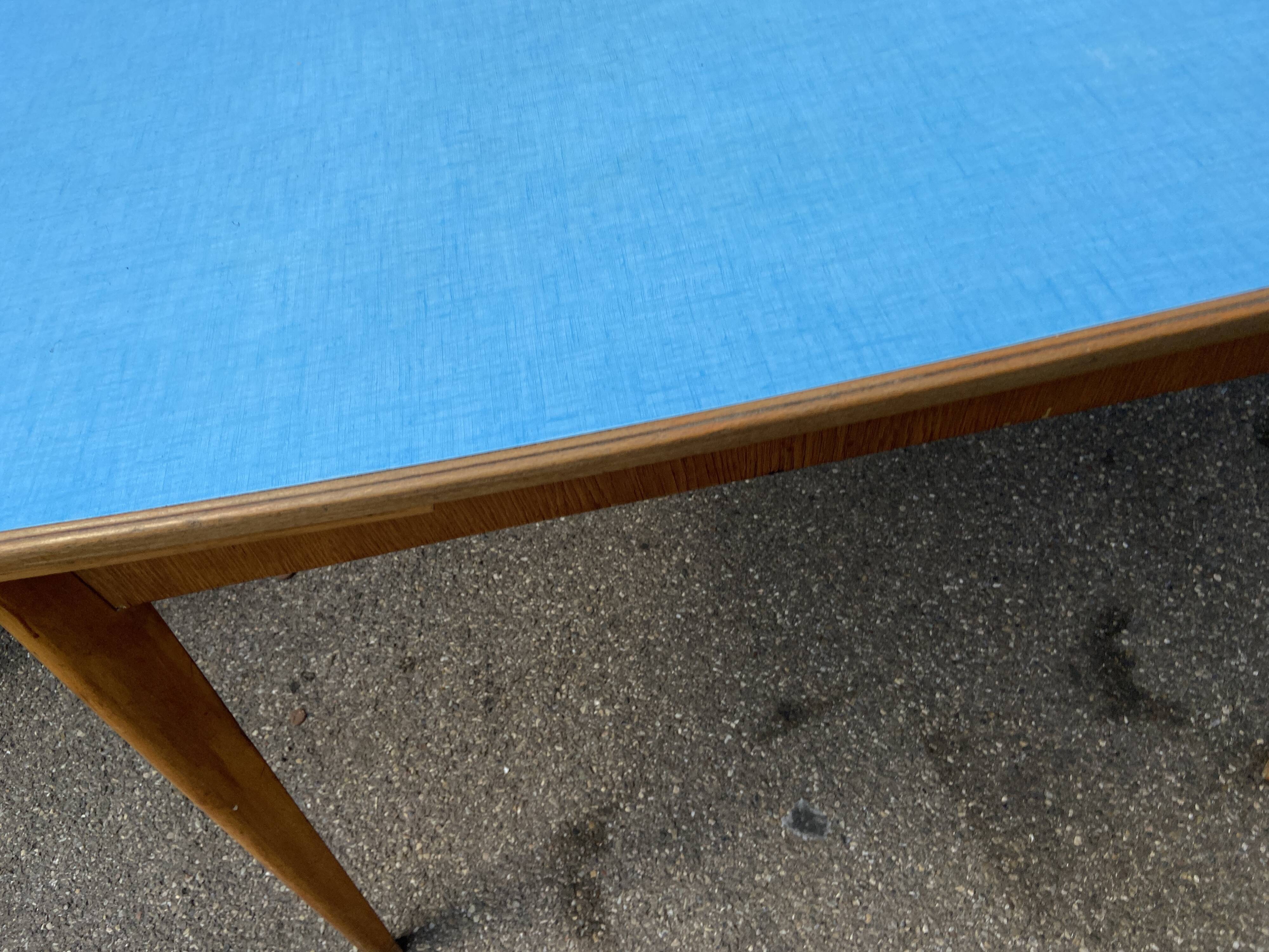Table scandinave mid century bois et Formica 1960