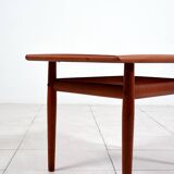 „Surfboard“ teak coffee table by Grete Jalk for Glostrup