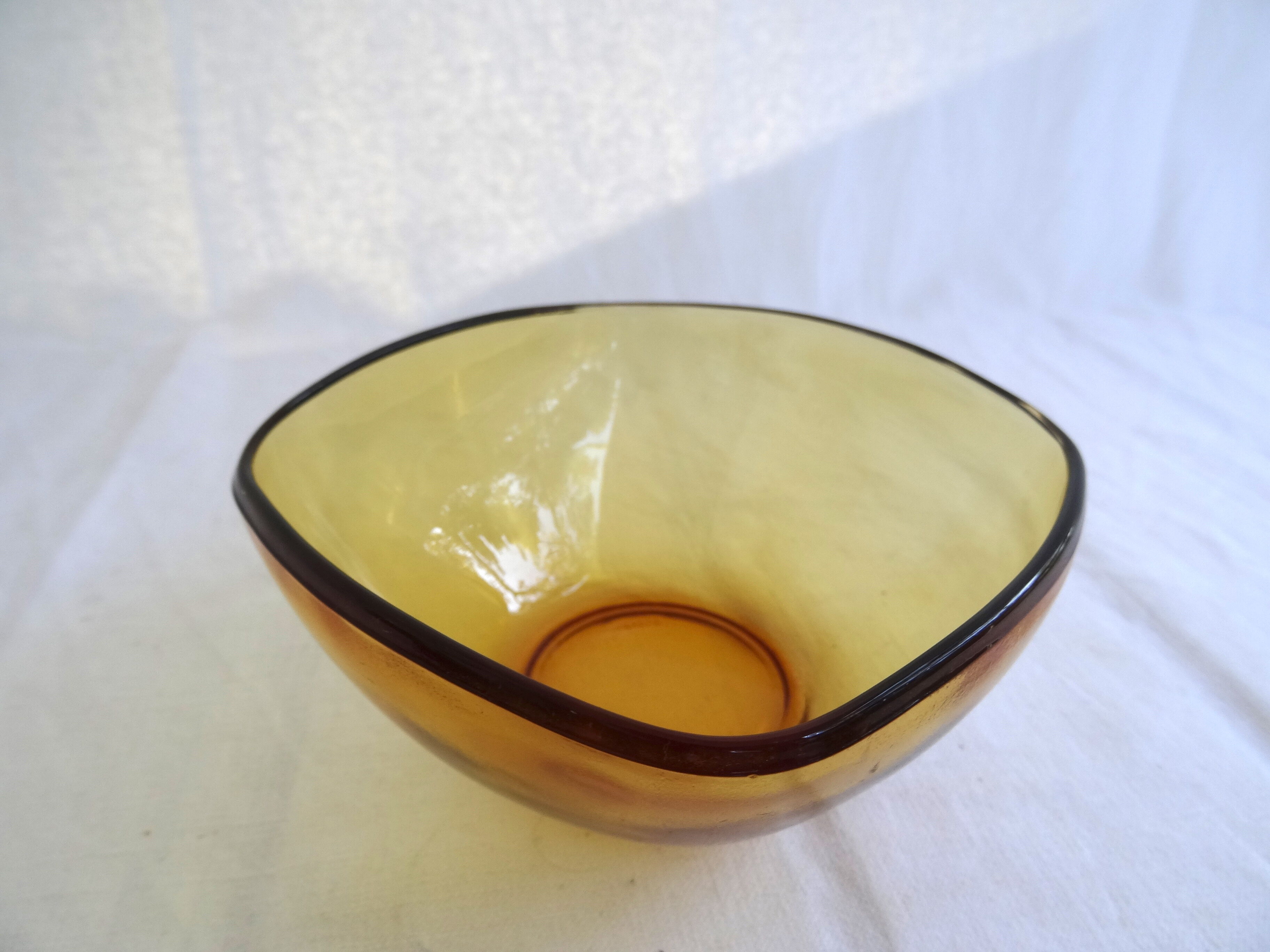 Lot of 4 Vereco ramekins