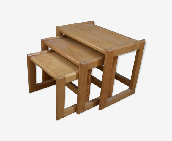 3 tables gigognes vintage en sapin 1970