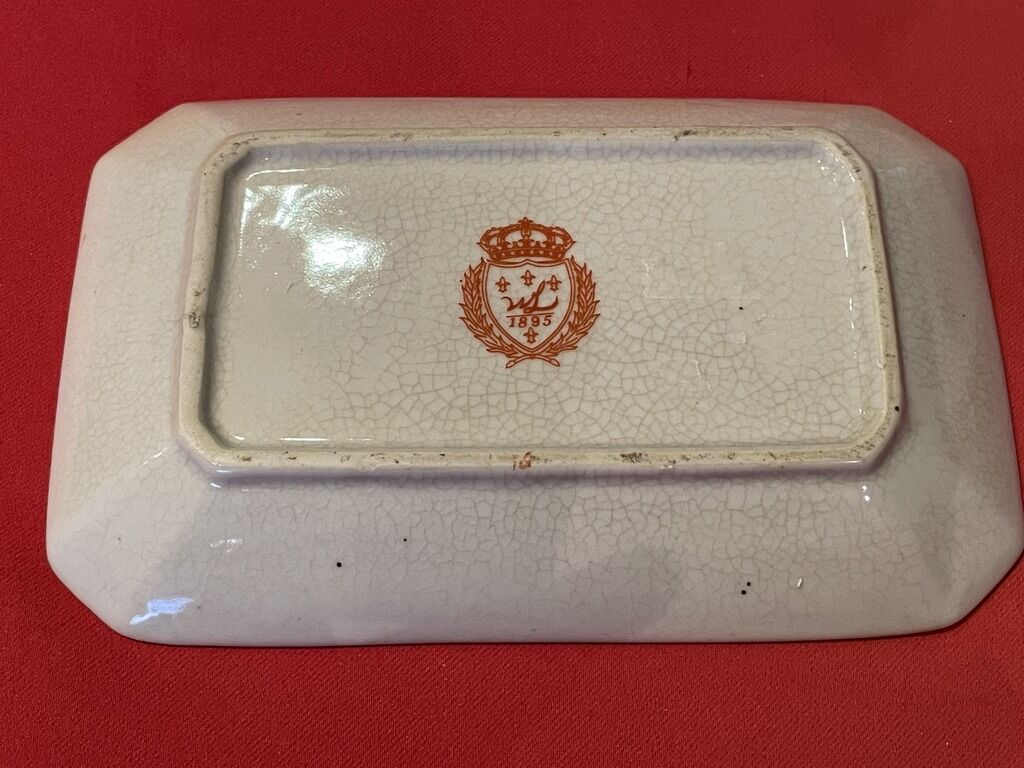WL 1895 porcelain dish