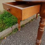 Antique oval table