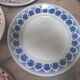 Six assiettes dépareillées en faîence