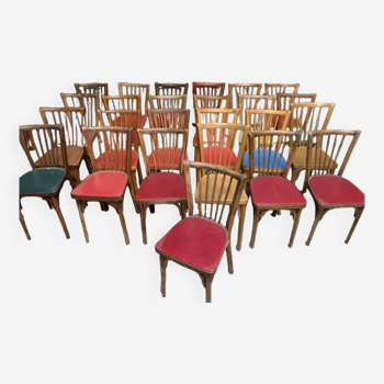 Series of 25 vintage Baumann bistro chairs in curved wood sitting Skaï or wood