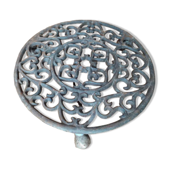 Flat plant pot holder cast iron casters patinated dp 1122211