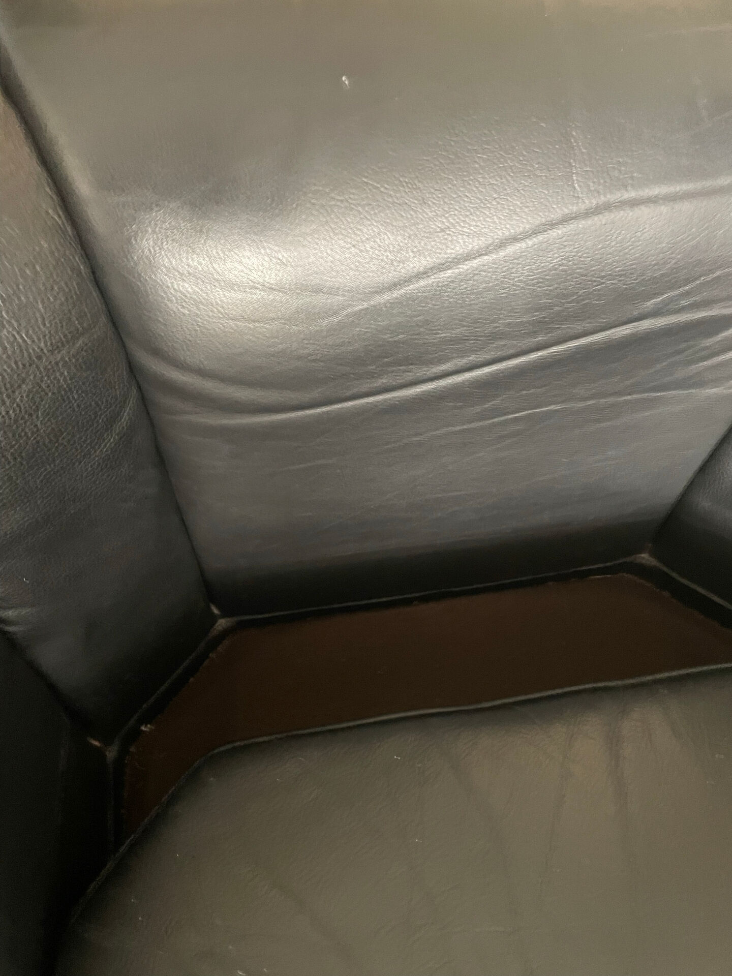 Paire fauteuils Tub cuir noir