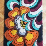 1970s German Wool Rug with Pop-Art Floral Pattern