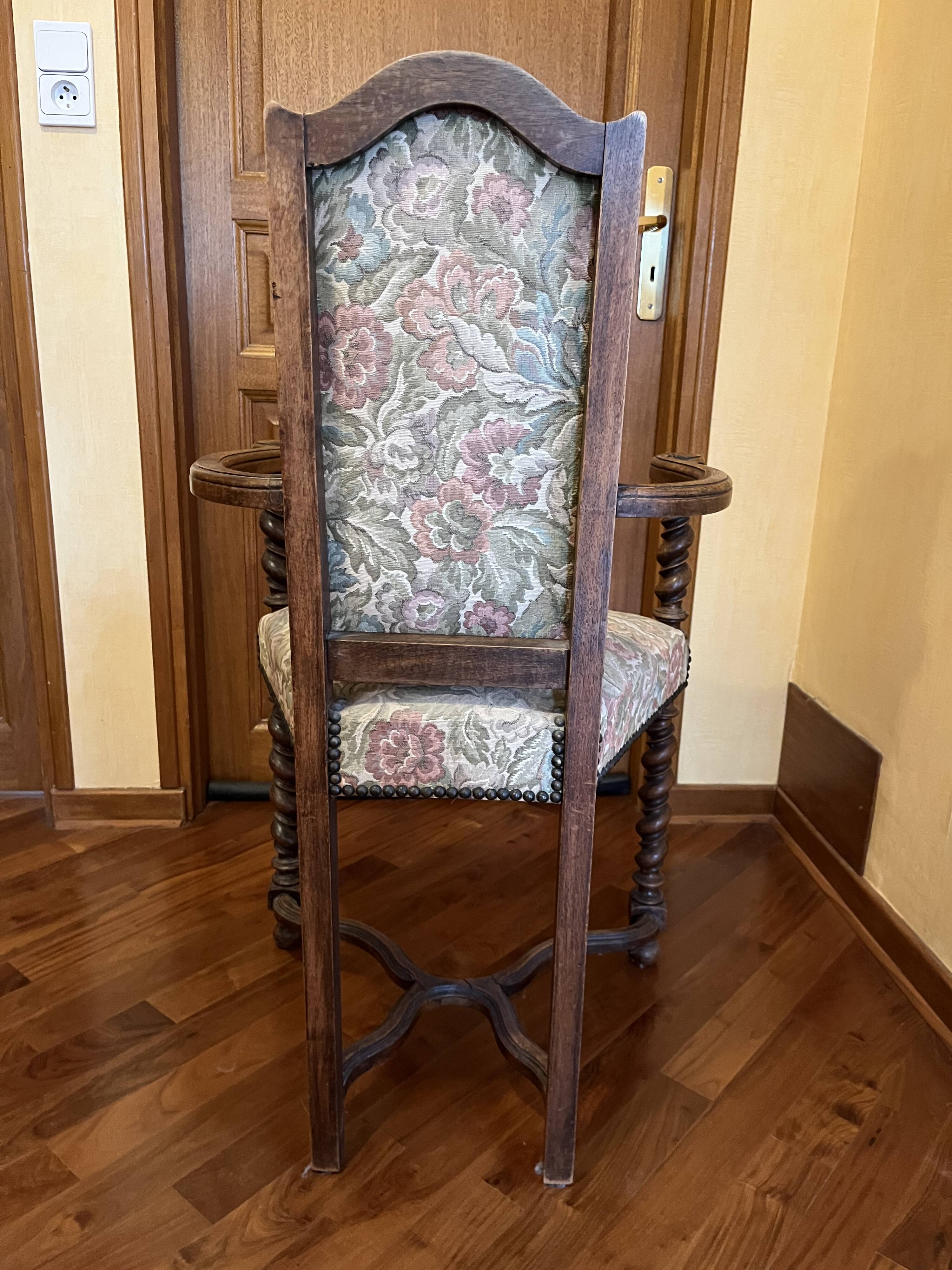 4 vintage chairs