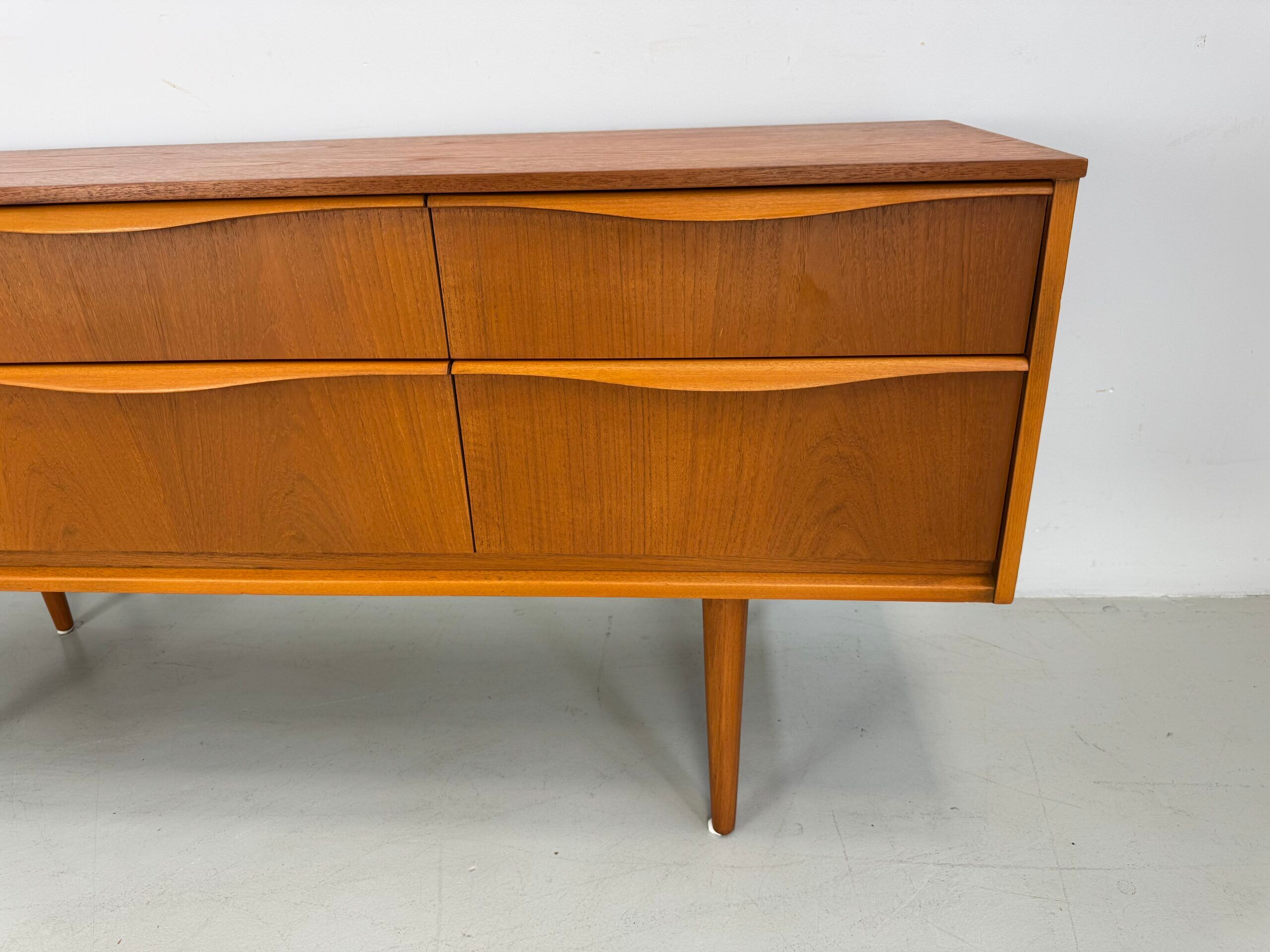 Vintage Austinsuite sideboard.